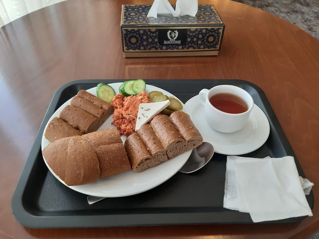 صبحانه هتل آرامیس پلاس کیش